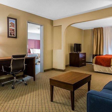Comfort Inn & Suites Mishawaka-South Bend Exteriör bild