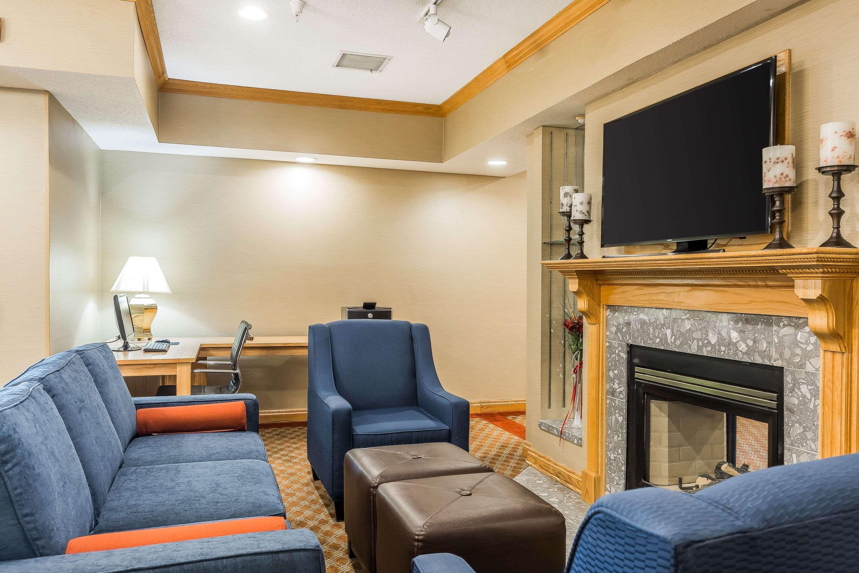 Comfort Inn & Suites Mishawaka-South Bend Exteriör bild